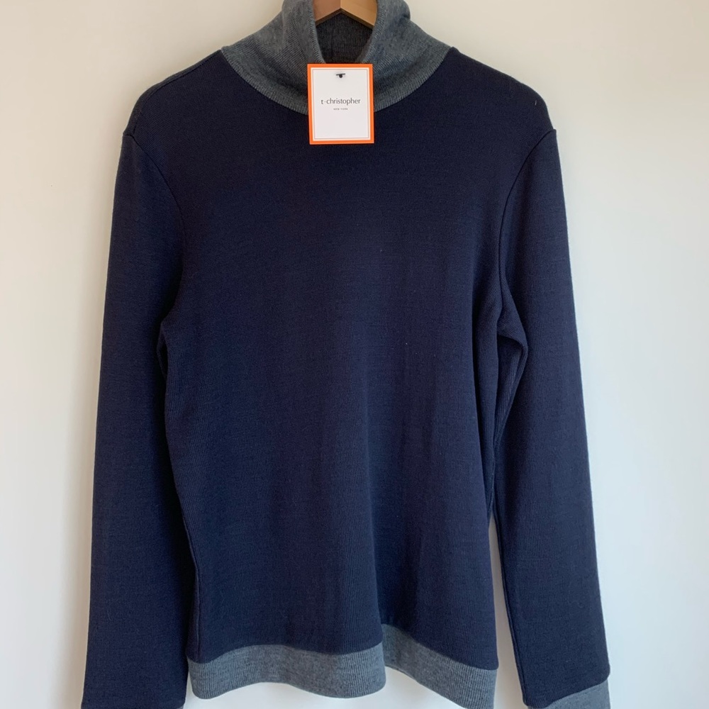 T. Christopher Turtle Neck - Picture 1 of 1